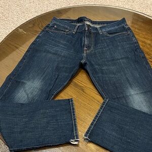 listing-status-banner